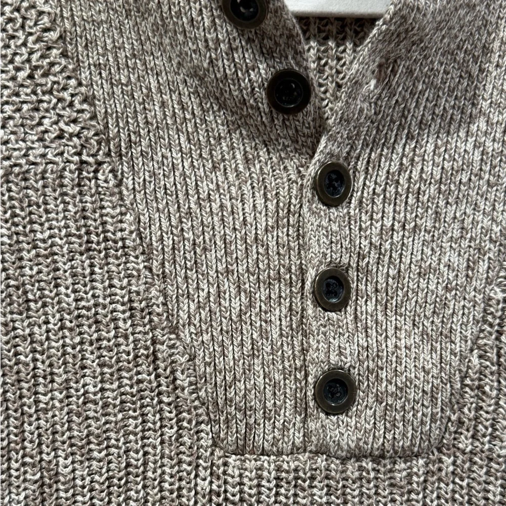 Red Head Beige Herringbone Pullover 1/4 Button Lightweight Sweater Size Small